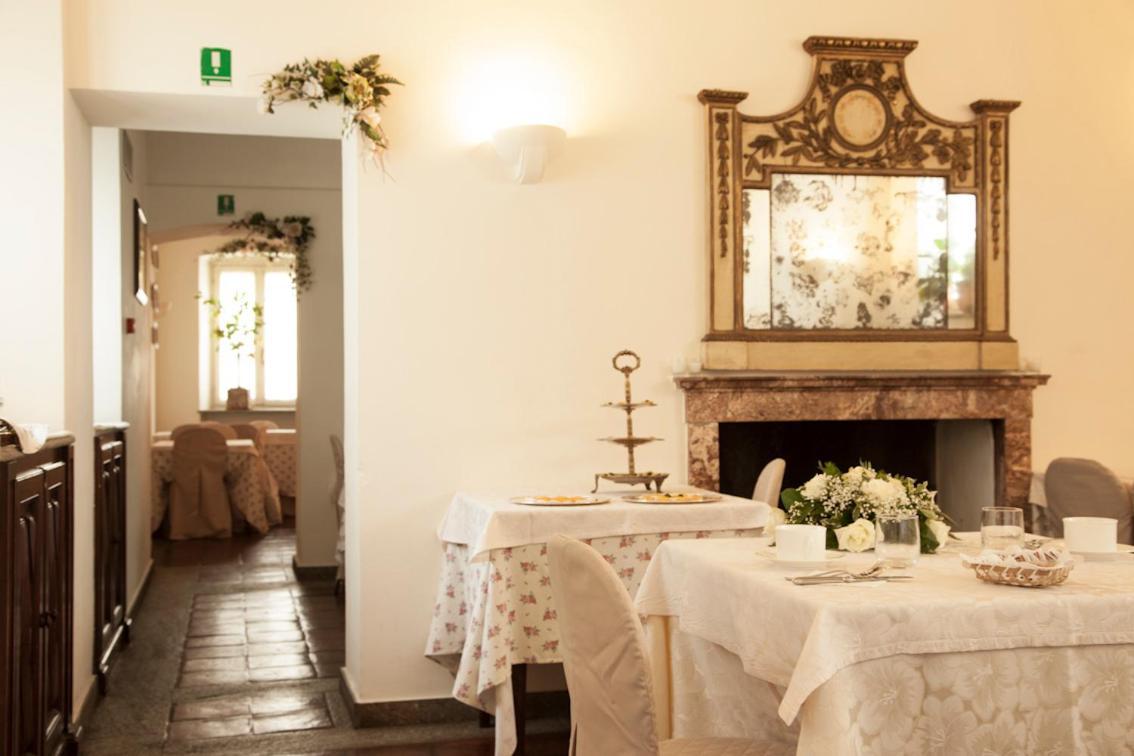 Locanda La Posta Cavour Extérieur photo